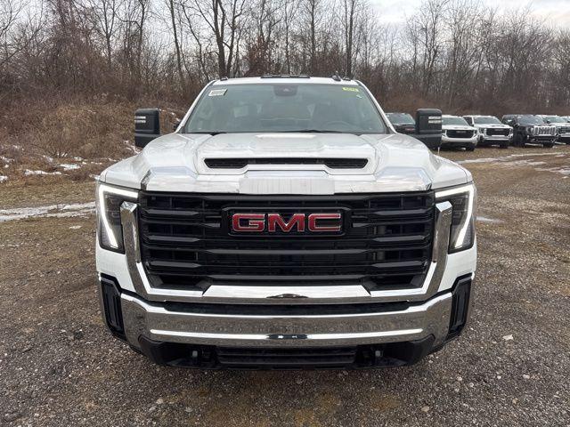 Photo of 2025 Summit White GMC Sierra 2500