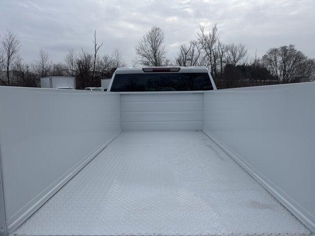 Photo of 2025 Summit White GMC Sierra 2500