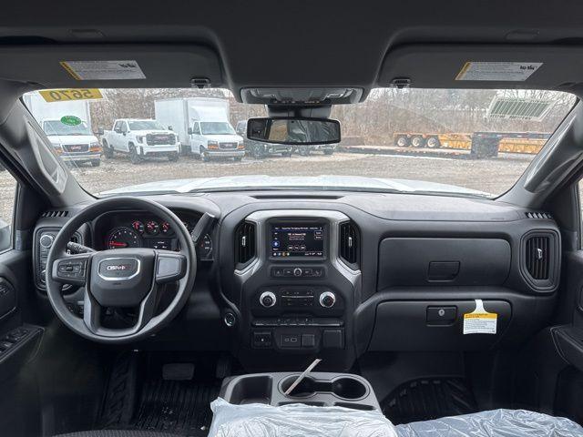 Photo of 2025 Summit White GMC Sierra 2500