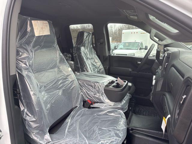 Photo of 2025 Summit White GMC Sierra 2500