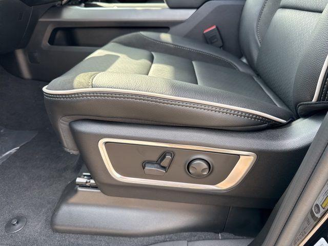 Photo of 2026 Diamond Black RAM 1500