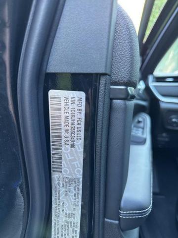 Photo of 2025 Diamond Black Jeep Grand Cherokee