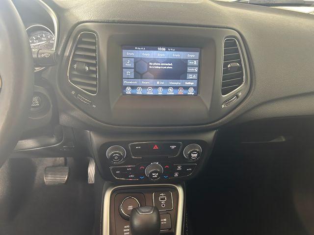 Photo of 2020 Granite Crystal Clearcoat Metallic Jeep Compass