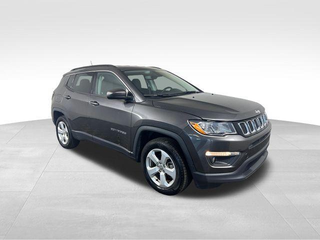 Photo of 2020 Granite Crystal Clearcoat Metallic Jeep Compass