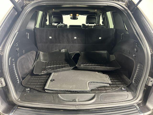Photo of 2020 Granite Crystal Clearcoat Metallic Jeep Grand Cherokee