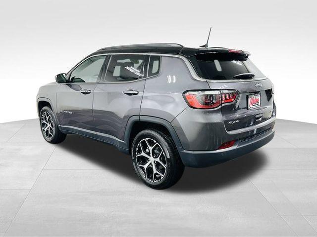 Photo of 2024 Metallic Jeep Compass