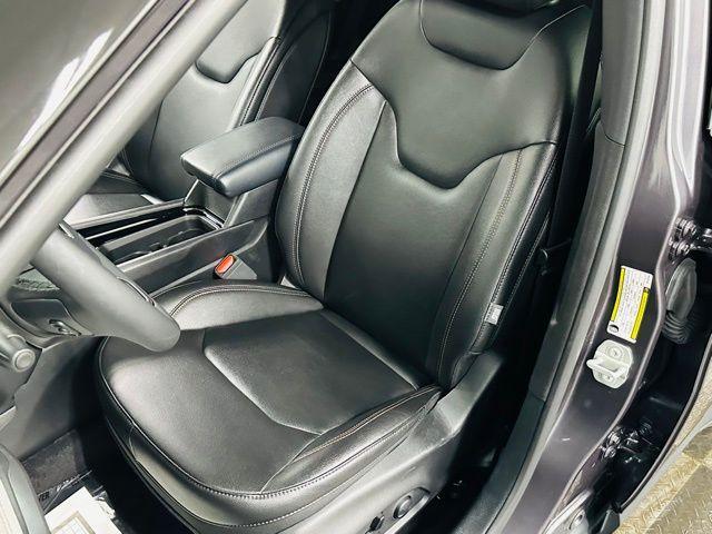 Photo of 2024 Metallic Jeep Compass