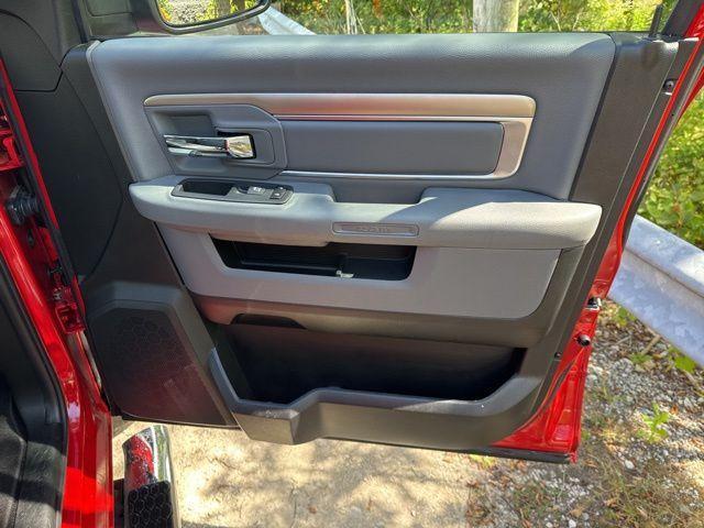Photo of 2019 Flame Red Clearcoat RAM 1500 Classic