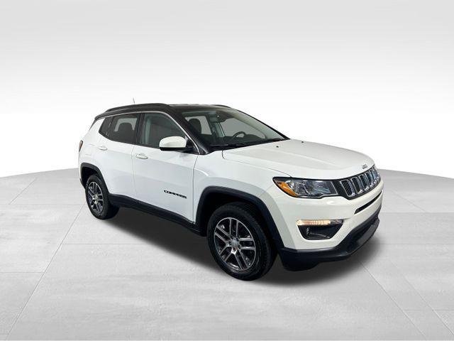 Photo of 2020 White Clearcoat Jeep Compass