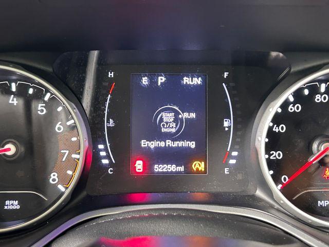 Photo of 2020 White Clearcoat Jeep Compass