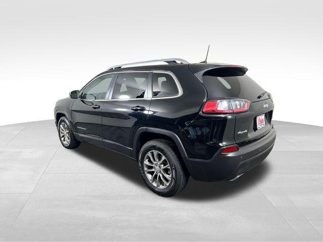 Photo of 2021 Diamond Black Jeep Cherokee