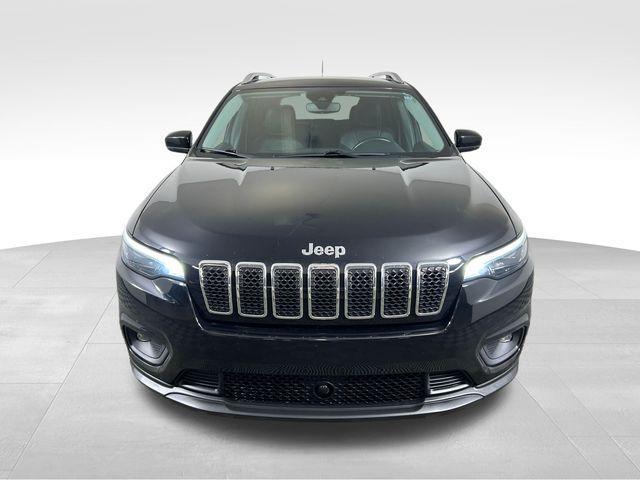 Photo of 2021 Diamond Black Jeep Cherokee