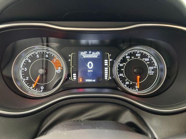 Photo of 2021 Diamond Black Jeep Cherokee