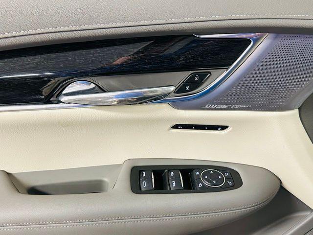 Photo of 2023 Silver Metallic Cadillac XT6