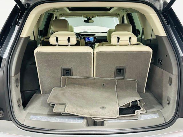Photo of 2023 Silver Metallic Cadillac XT6
