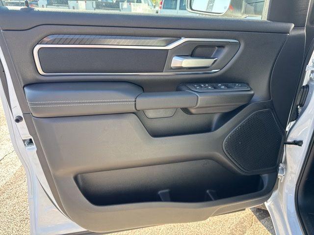 Photo of 2025 Bright White Clearcoat RAM 1500