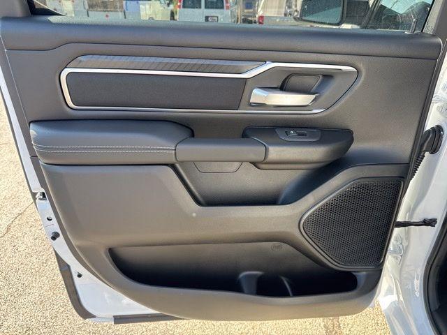 Photo of 2025 Bright White Clearcoat RAM 1500