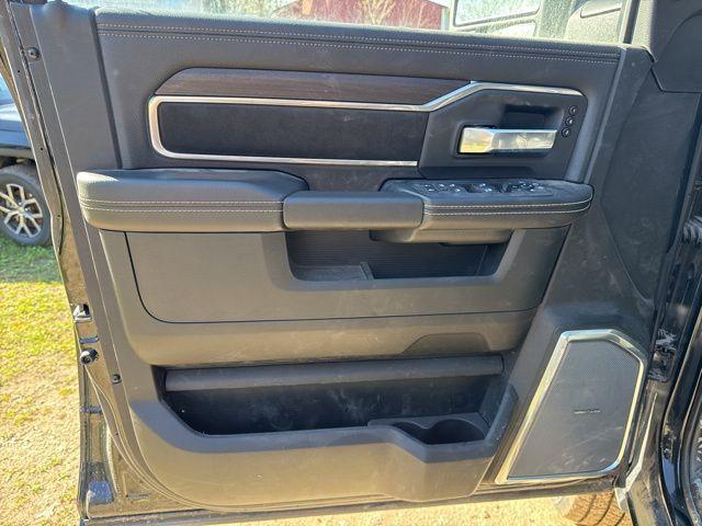 Photo of 2025 Diamond Black RAM 2500