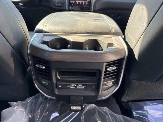 Photo of 2025 Diamond Black RAM 2500