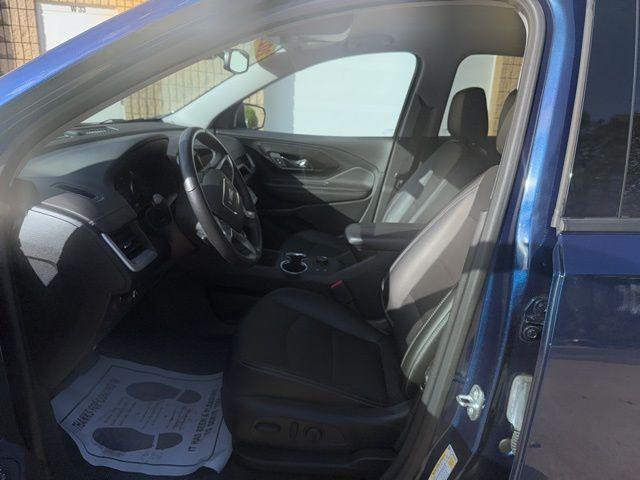 Photo of 2022 Marine Metallic GMC Terrain