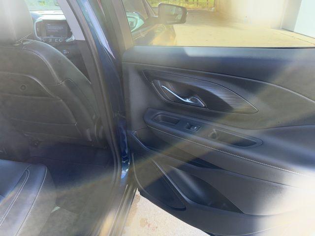 Photo of 2022 Marine Metallic GMC Terrain