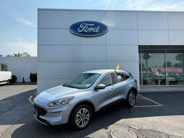 Photo of 2022 ICED BLUE SILVER METALLIC Ford Escape