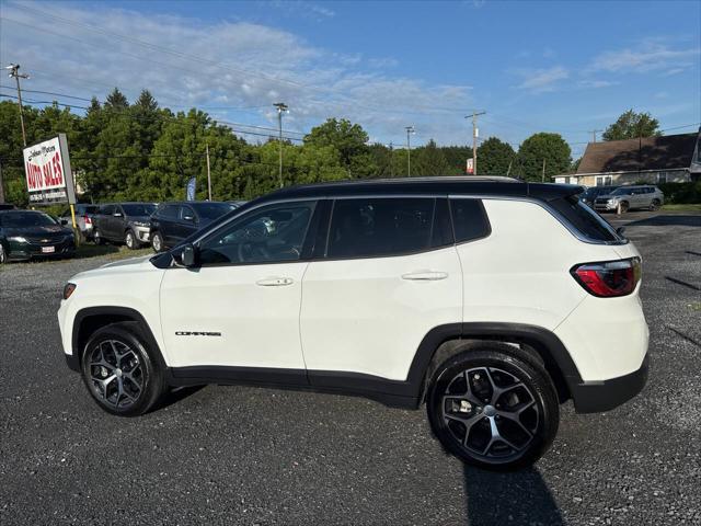 Photo of 2024 White Jeep Compass