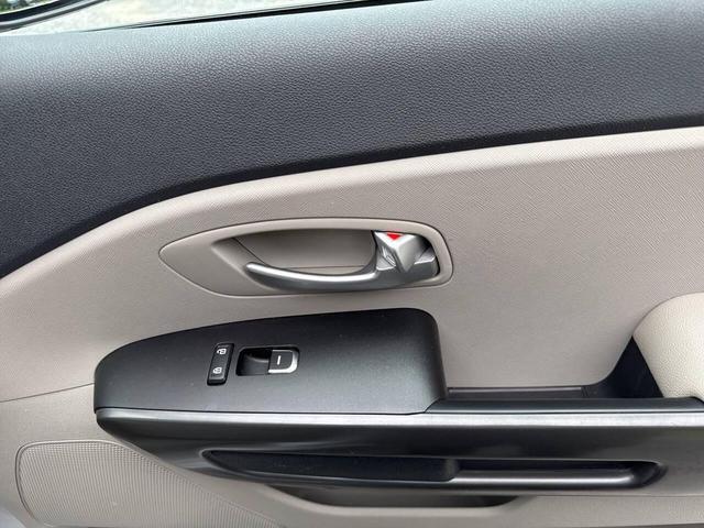 Photo of 2019 Silver Kia Sedona