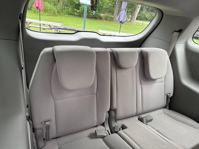 Photo of 2019 Silver Kia Sedona