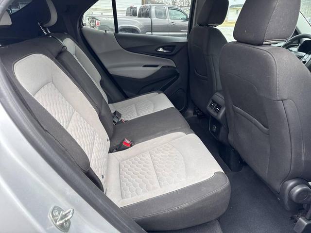 Photo of 2020 Silver Ice Metallic Chevrolet Equinox