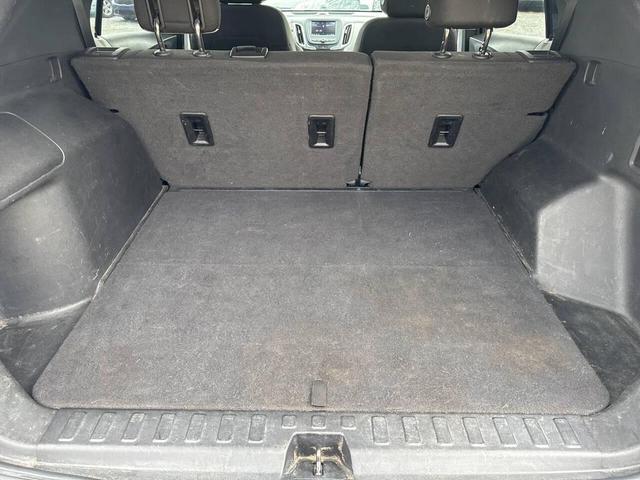 Photo of 2020 Silver Ice Metallic Chevrolet Equinox
