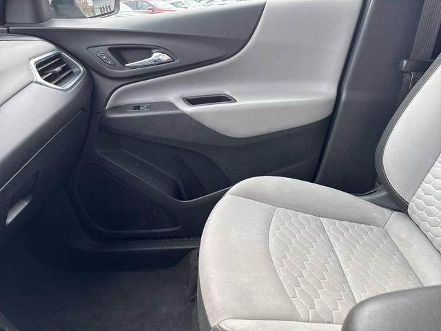 Photo of 2020 Silver Ice Metallic Chevrolet Equinox