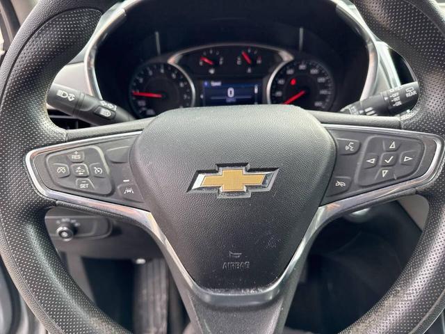 Photo of 2020 Silver Ice Metallic Chevrolet Equinox