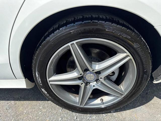 Photo of 2017 White Mercedes-Benz E-Class