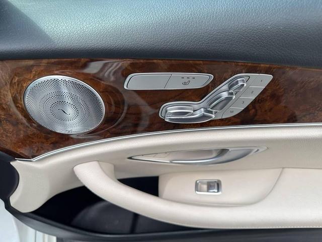 Photo of 2017 White Mercedes-Benz E-Class