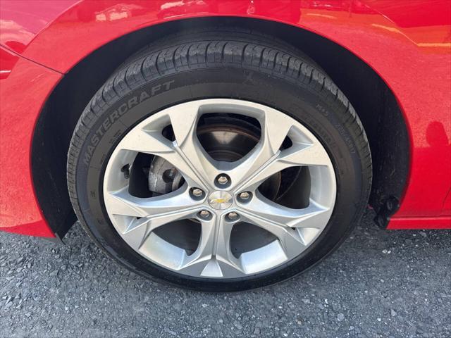 Photo of 2017 Red Chevrolet Cruze