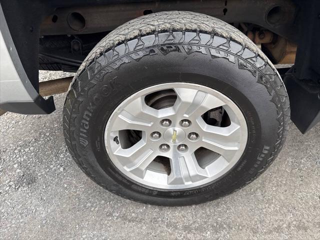Photo of 2016 Silver Chevrolet Silverado 1500