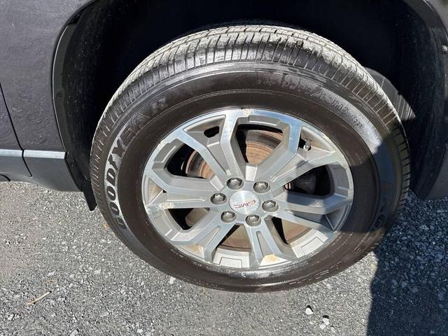 Photo of 2015 Black GMC Acadia