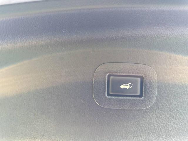 Photo of 2018 Gray Nissan Armada
