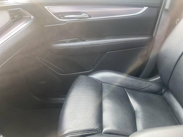 Photo of 2017 Silver Cadillac XT5