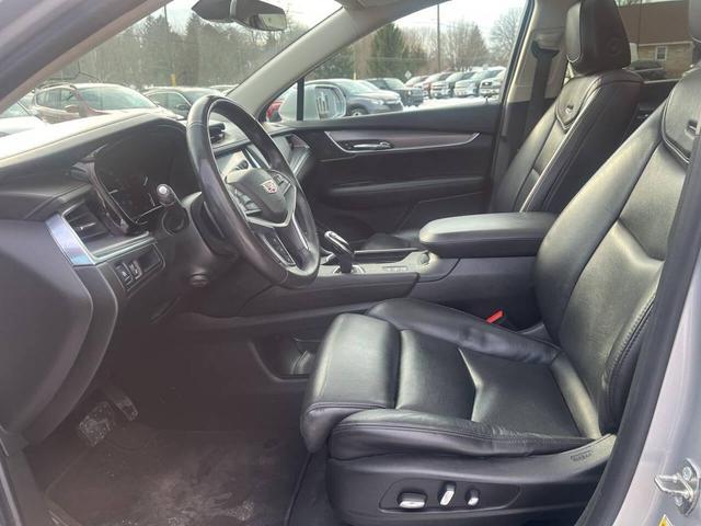 Photo of 2017 Silver Cadillac XT5