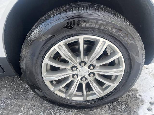 Photo of 2017 Silver Cadillac XT5
