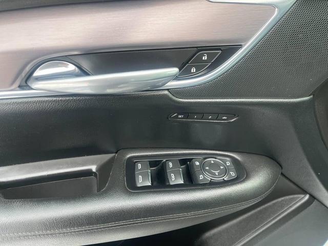 Photo of 2017 Silver Cadillac XT5