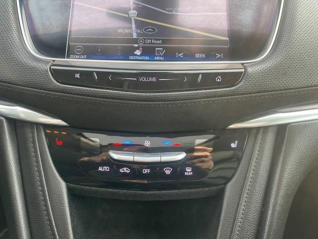 Photo of 2017 Silver Cadillac XT5