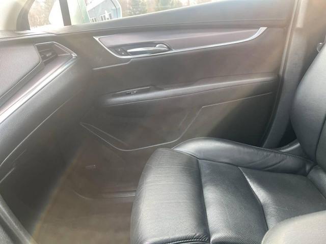 Photo of 2017 Silver Cadillac XT5