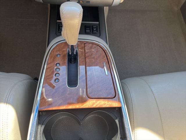 Photo of 2014 White Nissan Murano