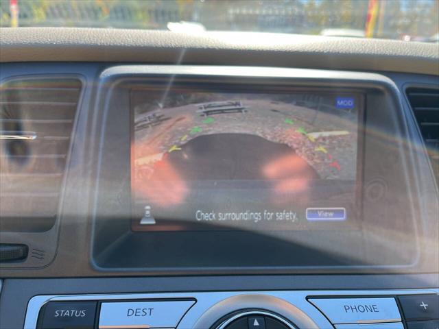 Photo of 2014 White Nissan Murano