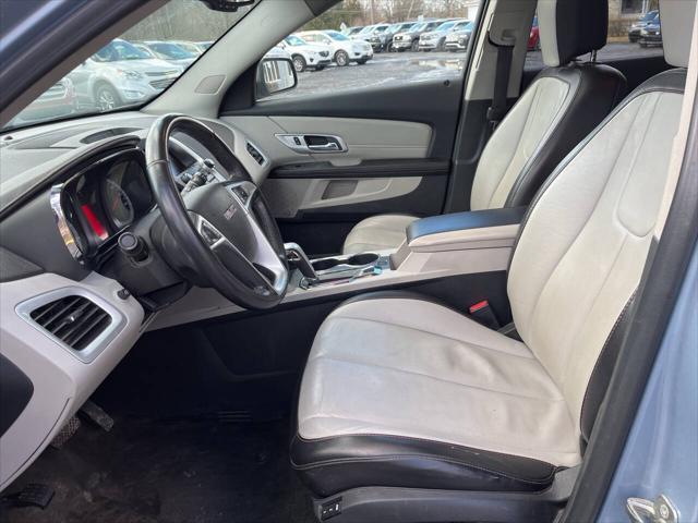 Photo of 2015 Blue GMC Terrain
