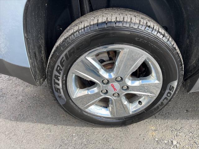 Photo of 2015 Blue GMC Terrain