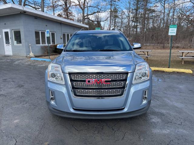 Photo of 2015 Blue GMC Terrain
